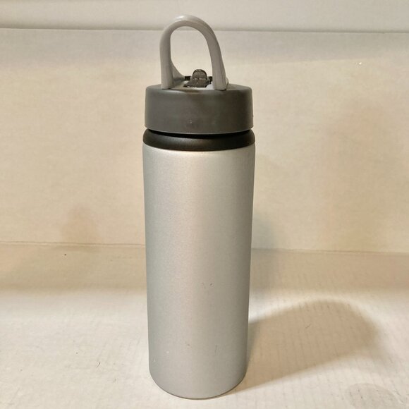 Vintage Disney Magic Kingdom Metal Water Bottle Cinderella Castle Gray Blue 25oz - Picture 5 of 14